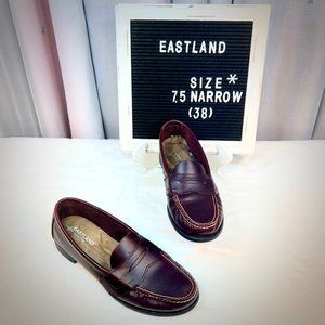 Eastland Womens Classic Penny Loafer, 7.5 NARROW